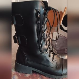 Women Boots